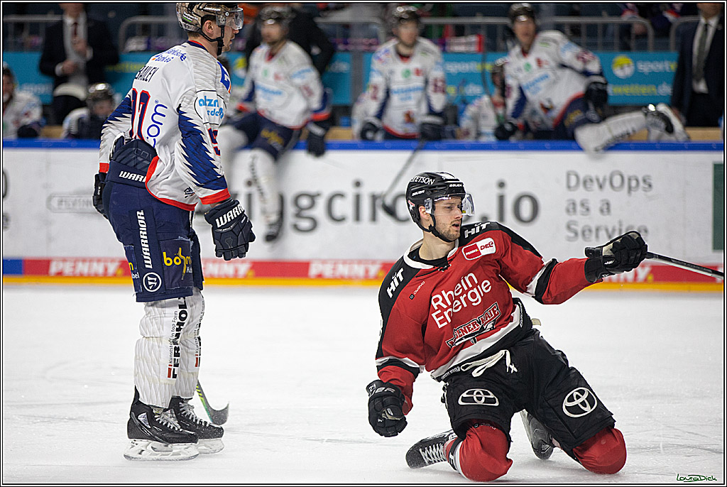 PENNY DEL;  Koelner Haie - Iserlohn Roosters; Koeln, 01.03.2022